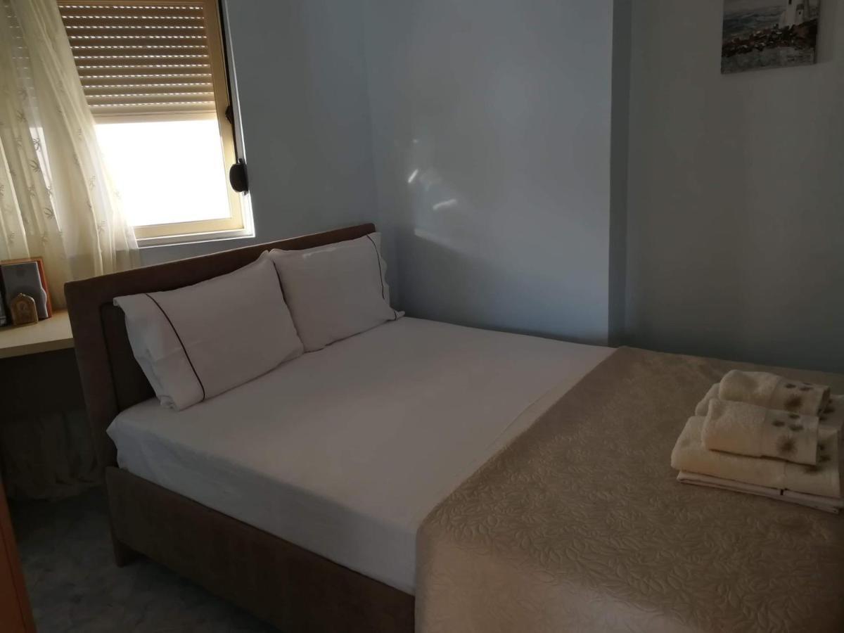 Cozy Sea Apartment Sarande Exterior photo